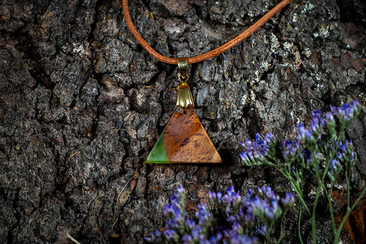 Anhänger Schmuckanhänger Holzschmuck  Harzschmuck Anhänger aus Kirschholz