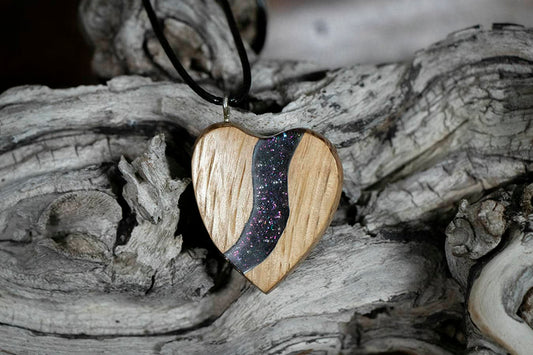 Anhänger Schmuckanhänger Holzschmuck  Harzschmuck Anhänger aus Eichenholz